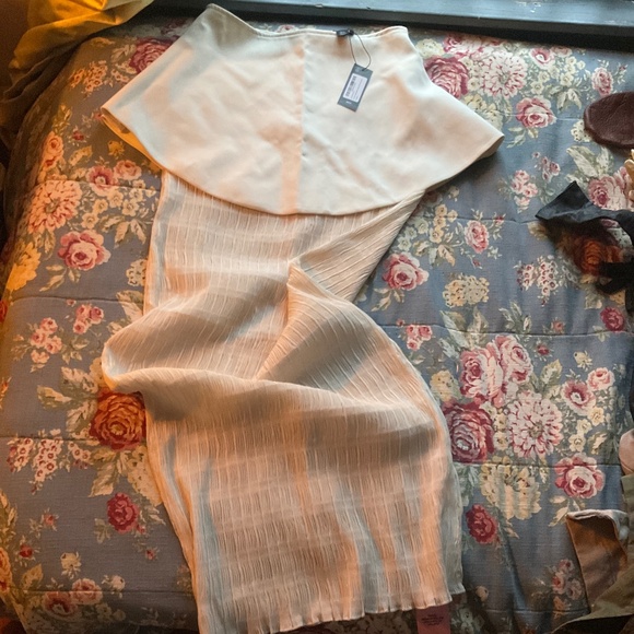 NWT PrettyLittleThing ALMOND OVERLAY DETAIL TEXTURED WOVEN MAXI SKIRT Size 4 - Picture 7 of 7